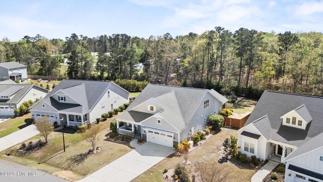 375 Canter Crest Road, Hampstead, NC 28443