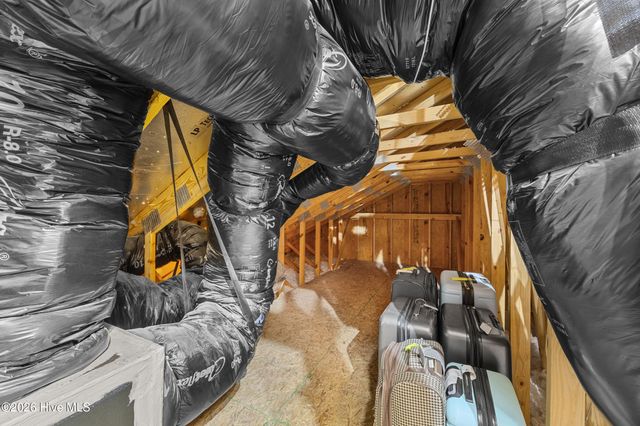 375 Canter Crest Road, Hampstead, NC 28443