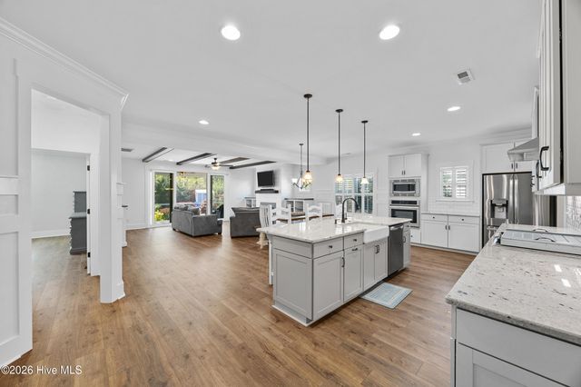 375 Canter Crest Road, Hampstead, NC 28443