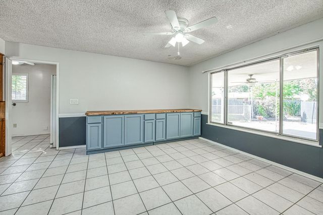 1265 E Portals Avenue, Fresno, CA 93710