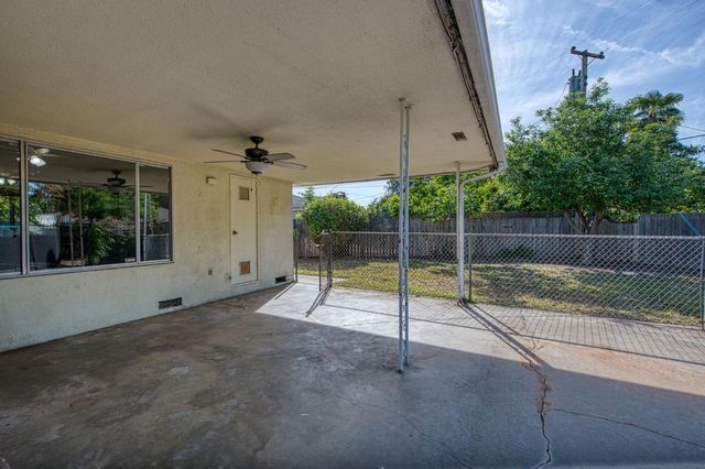 1265 E Portals Avenue, Fresno, CA 93710