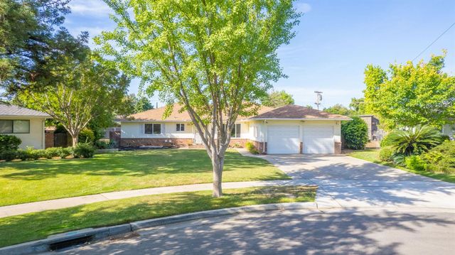 1265 E Portals Avenue, Fresno, CA 93710