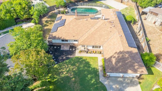 1265 E Portals Avenue, Fresno, CA 93710