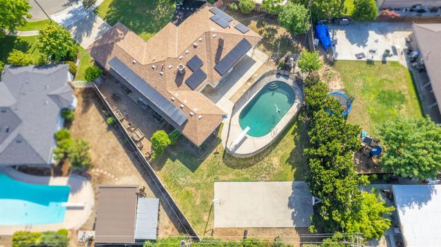 1265 E Portals Avenue, Fresno, CA 93710