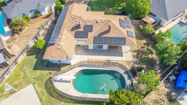 1265 E Portals Avenue, Fresno, CA 93710