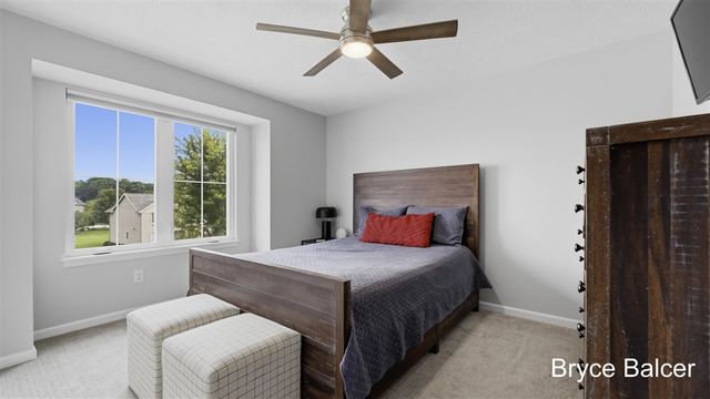 5953 Marblehead Drive, Belmont, MI 49306