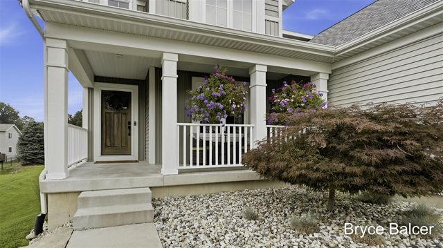 5953 Marblehead Drive, Belmont, MI 49306