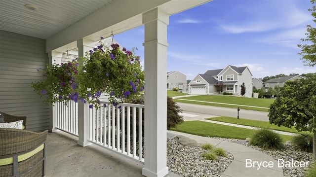 5953 Marblehead Drive, Belmont, MI 49306
