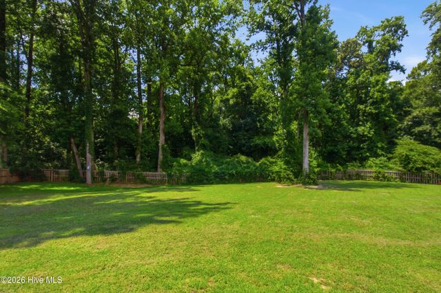 1702 Happy Trail Court, Greenville, NC 27834