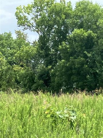 215th St & Baxter Road, Spring Hill, KS 66083