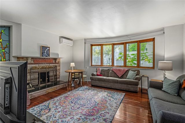 437 S Aiken Ave, Friendship Park, PA 15232