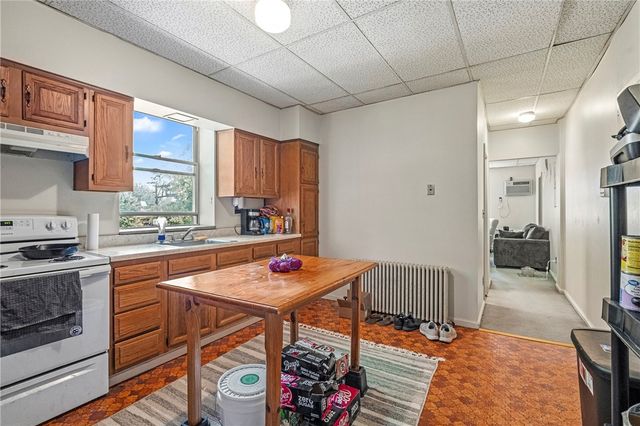 437 S Aiken Ave, Friendship Park, PA 15232
