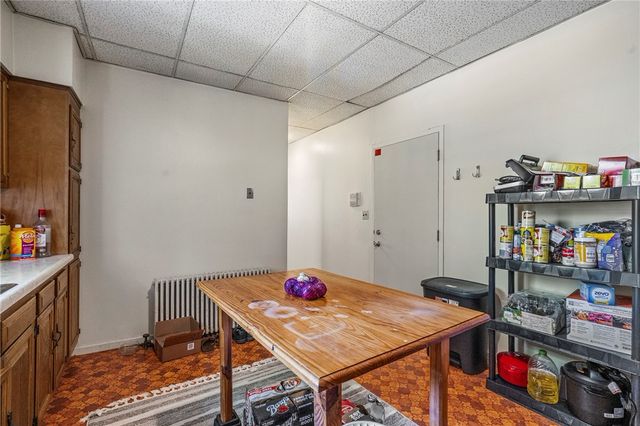 437 S Aiken Ave, Friendship Park, PA 15232