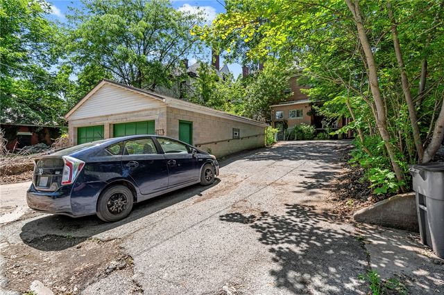 437 S Aiken Ave, Friendship Park, PA 15232