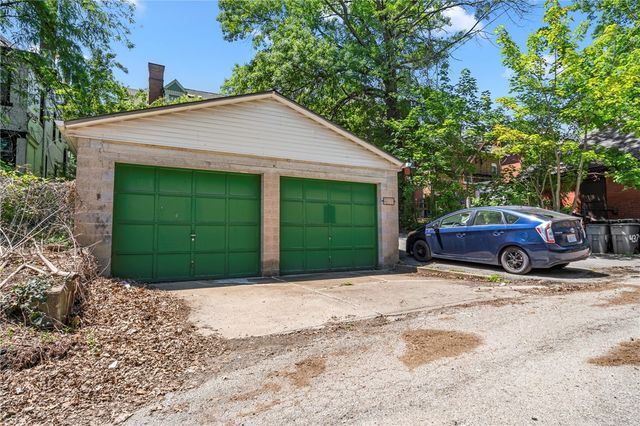 437 S Aiken Ave, Friendship Park, PA 15232