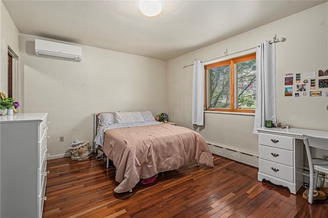 437 S Aiken Ave, Friendship Park, PA 15232