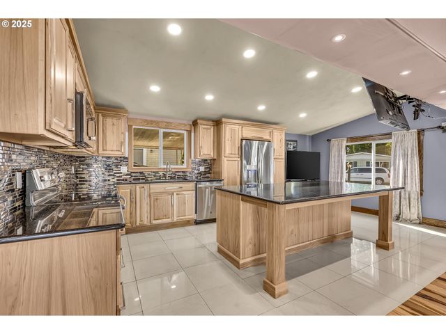 17870 Sw Independence Way 257, Beaverton, OR 97006