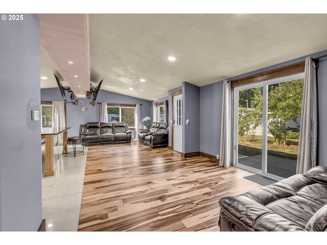 17870 Sw Independence Way 257, Beaverton, OR 97006