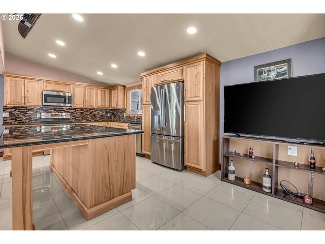 17870 Sw Independence Way 257, Beaverton, OR 97006