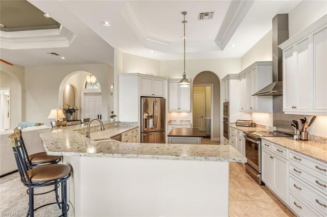 6951 Lakewood Isle DR, Fort Myers, FL 33908