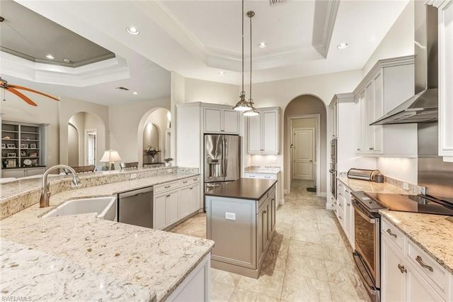 6951 Lakewood Isle DR, Fort Myers, FL 33908