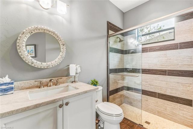 6951 Lakewood Isle DR, Fort Myers, FL 33908