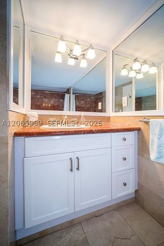 5161 Collins Ave 306, Miami Beach, FL 33140