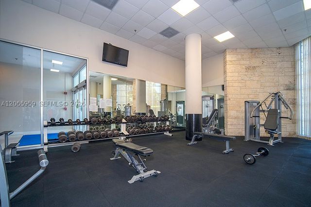 5161 Collins Ave 306, Miami Beach, FL 33140