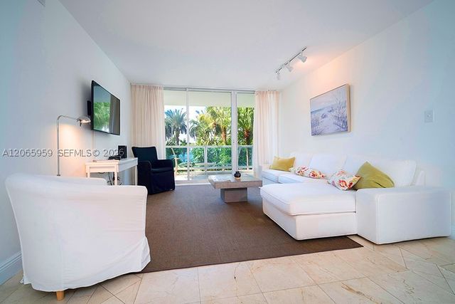 5161 Collins Ave 306, Miami Beach, FL 33140