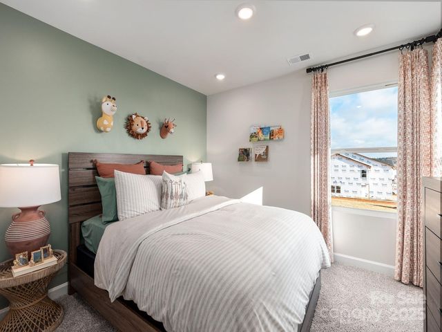 4067 Summit Woods Drive, Charlotte, NC 28216