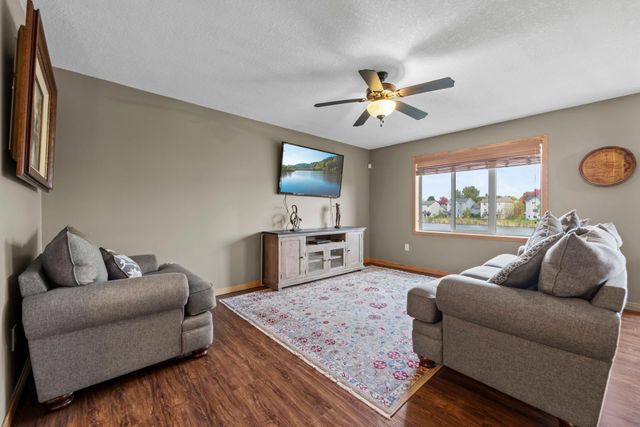 3315 119th Avenue NE, Blaine, MN 55449