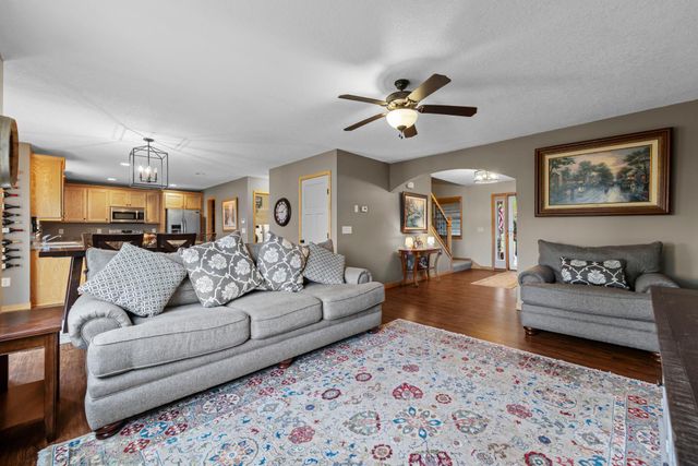 3315 119th Avenue NE, Blaine, MN 55449