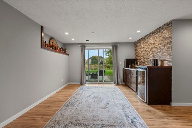 3315 119th Avenue NE, Blaine, MN 55449