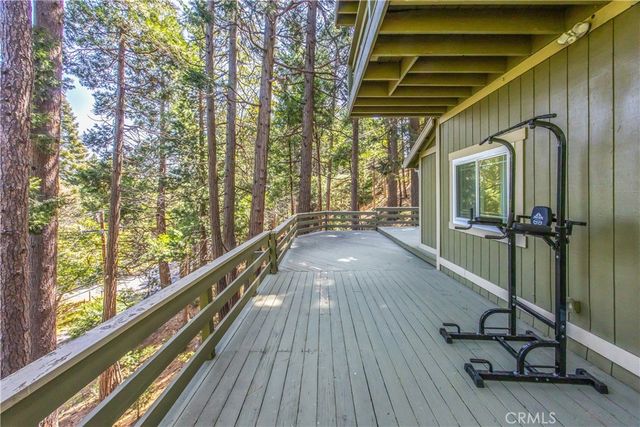 24098 Skyland, Crestline, CA 92325