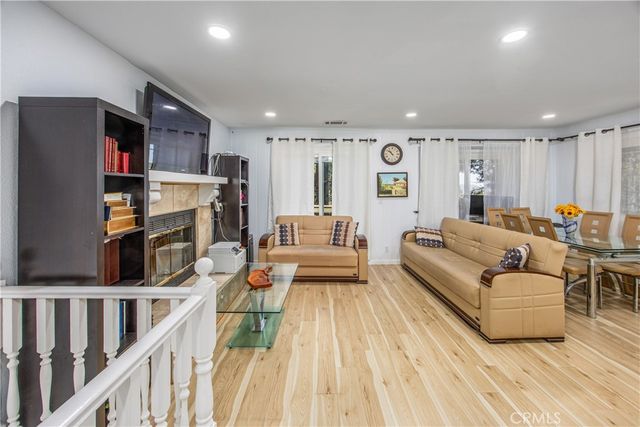 24098 Skyland, Crestline, CA 92325