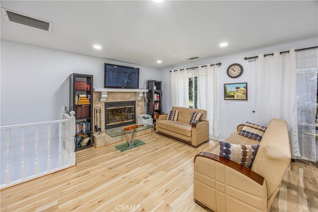24098 Skyland, Crestline, CA 92325