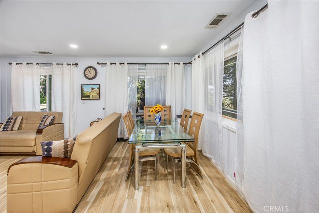 24098 Skyland, Crestline, CA 92325