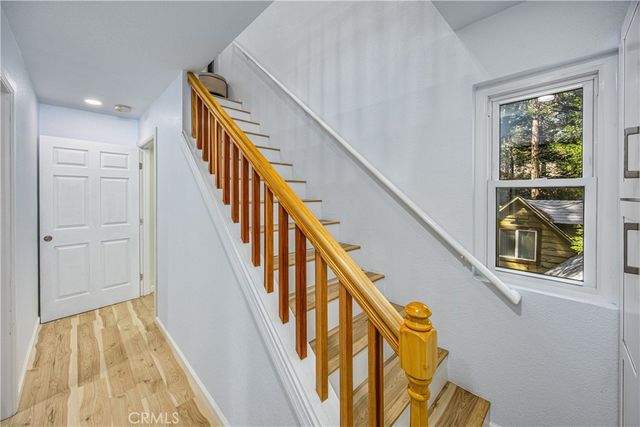24098 Skyland, Crestline, CA 92325