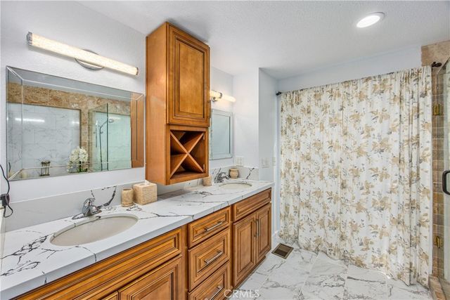 24098 Skyland, Crestline, CA 92325
