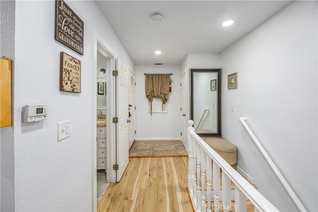24098 Skyland, Crestline, CA 92325