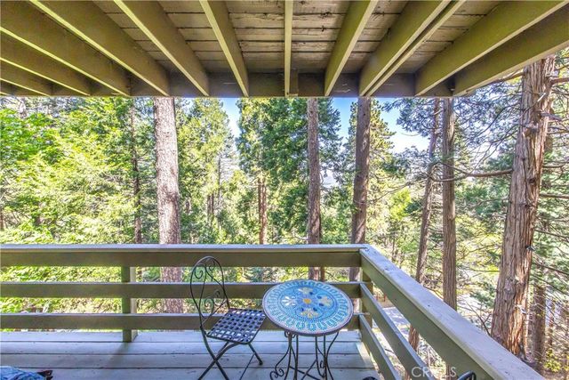 24098 Skyland, Crestline, CA 92325
