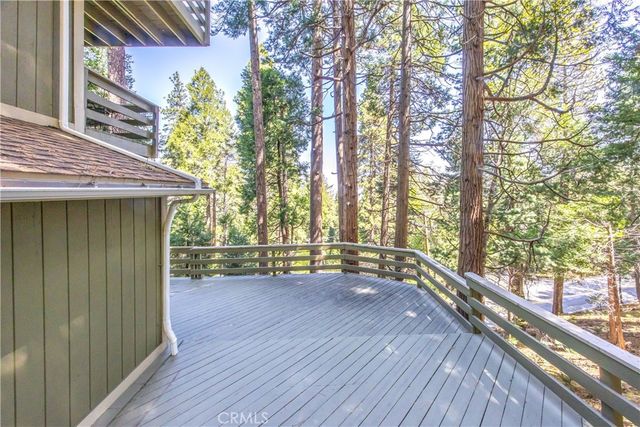 24098 Skyland, Crestline, CA 92325