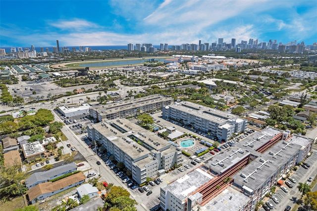 330 SE 2nd St 103G, Hallandale Beach, FL 33009