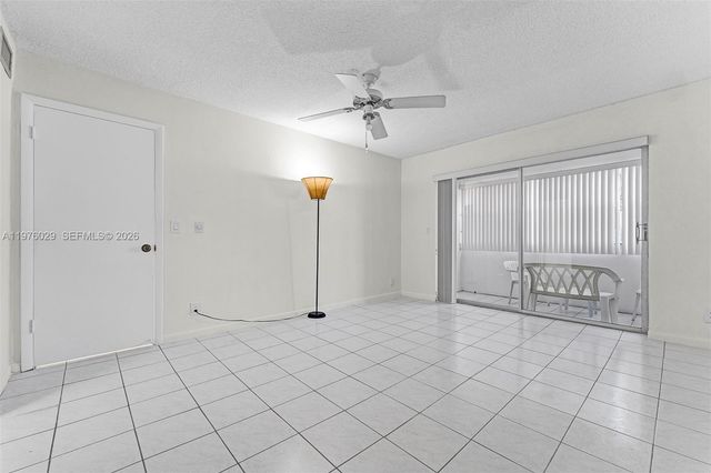 330 SE 2nd St 103G, Hallandale Beach, FL 33009