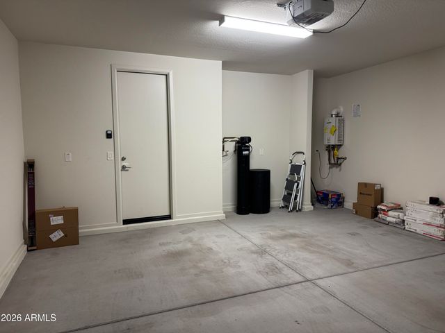 3540 E TINA Drive, Phoenix, AZ 85050