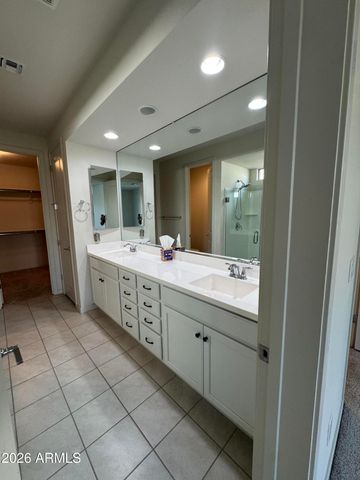 3540 E TINA Drive, Phoenix, AZ 85050