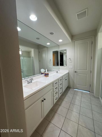 3540 E TINA Drive, Phoenix, AZ 85050