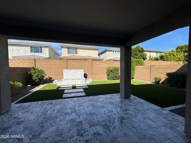 3540 E TINA Drive, Phoenix, AZ 85050