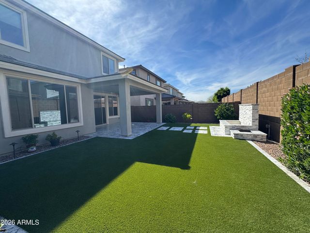 3540 E TINA Drive, Phoenix, AZ 85050