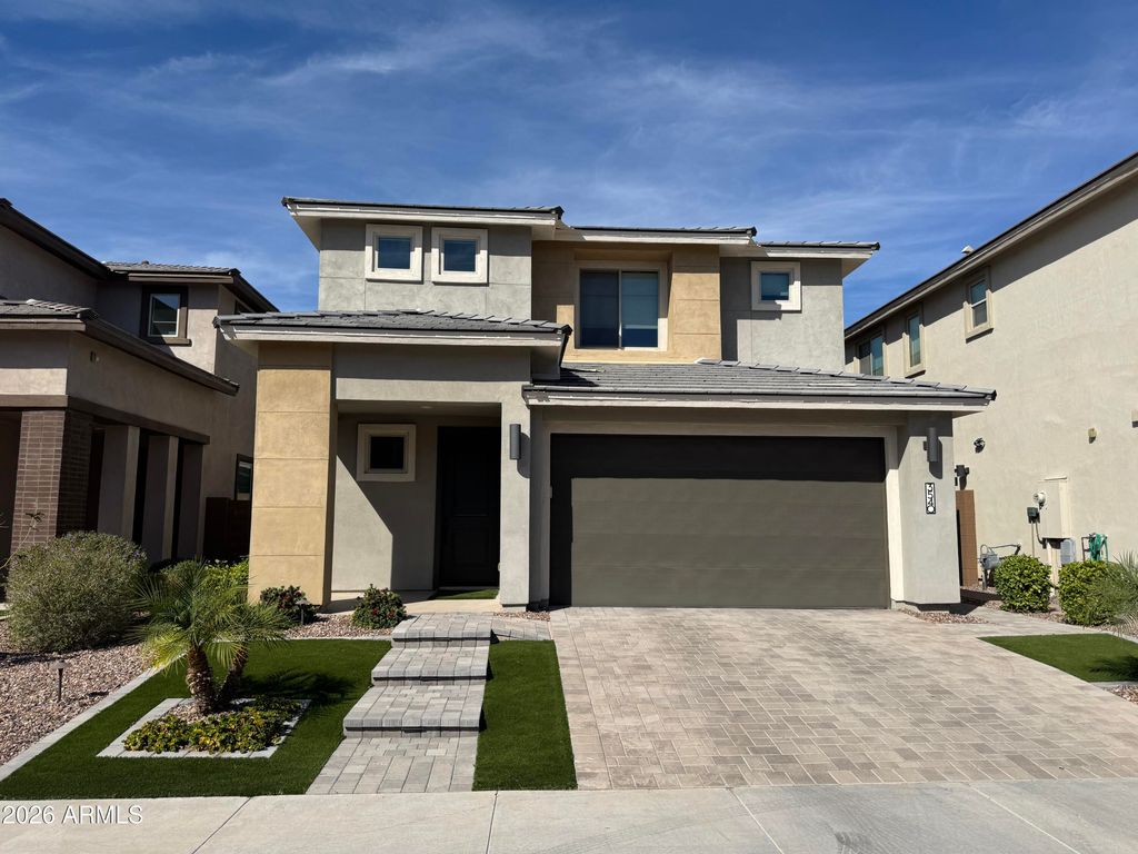 3540 E TINA Drive, Phoenix, AZ 85050